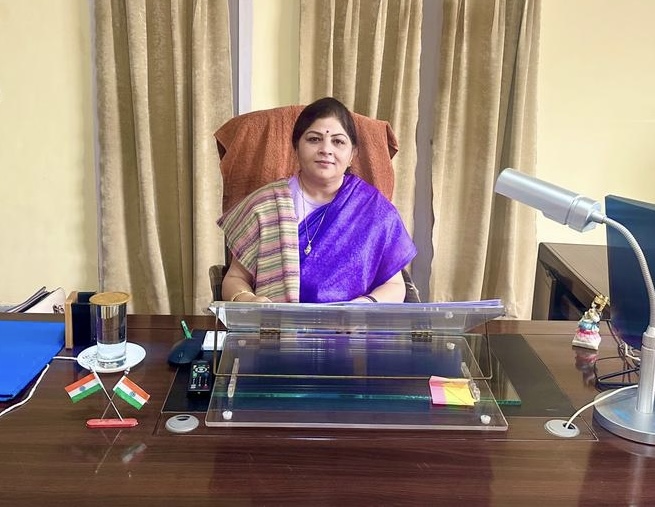  Alka Sharma,Principal